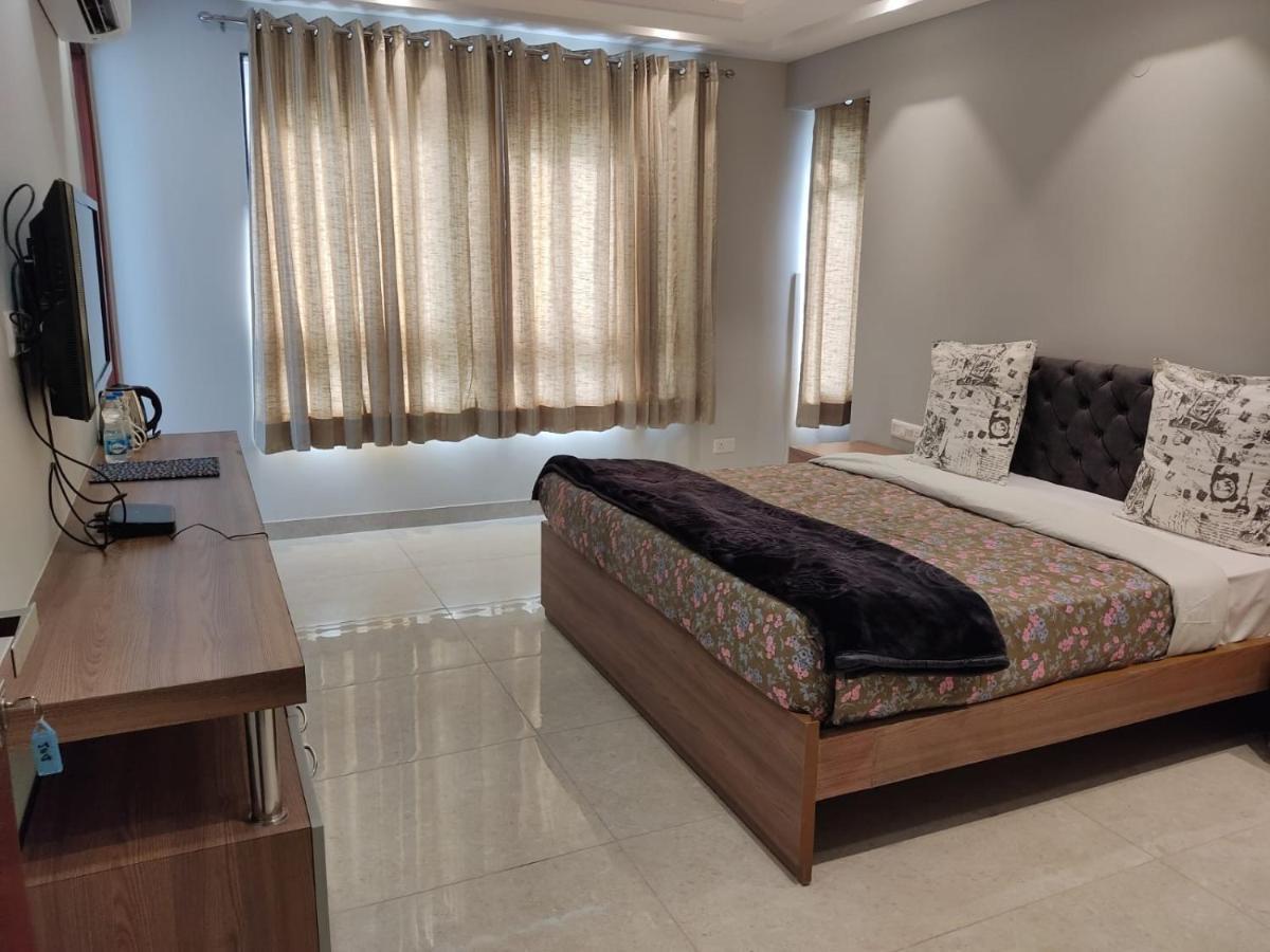 גורגאון Perch Service Apartment-Mg Road מראה חיצוני תמונה